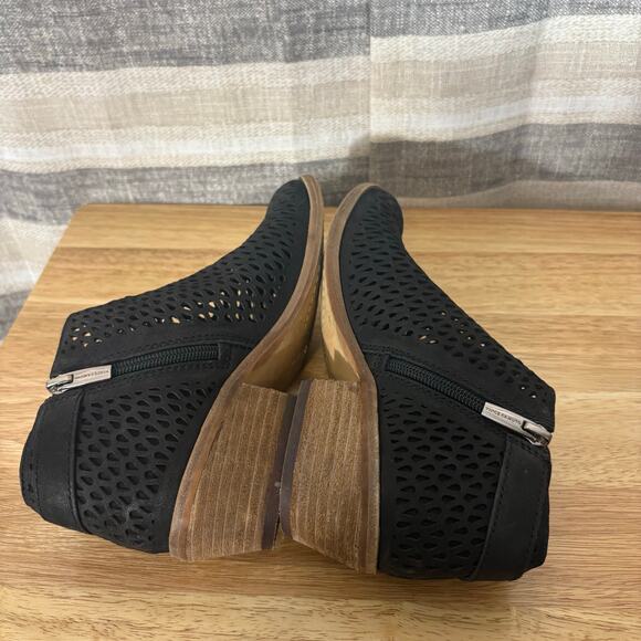 Vince Camuto Black Cut Out Ankle‎ Boots Size 5.5 - Picture 7 of 10